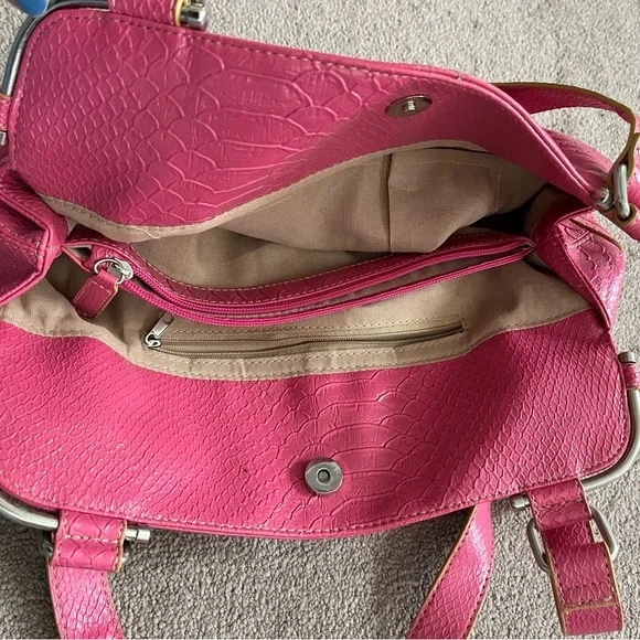 2/$20 Jaclyn Smith Faux Snakeskin Multi-Pocket Purse - Picture 9 of 15